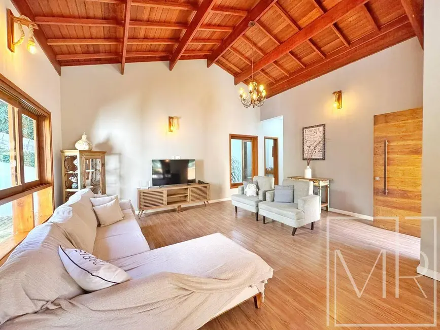 Casa com 3 quartos à venda e para alugar, 1069m2 em Atibaia - SP - imagem 9 Foto 9 de Casa com 3 quartos à venda e para alugar, 1069m2 em Atibaia - SP