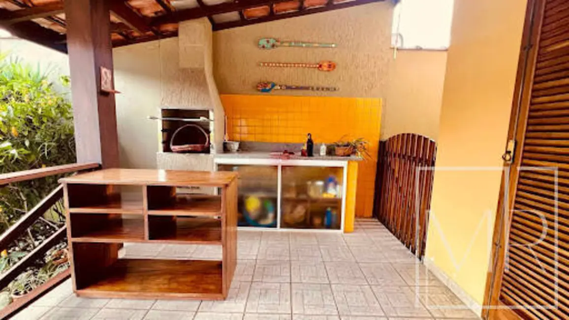 Foto 5 de Casa com 3 quartos à venda, 360m2 em Ubatuba - SP