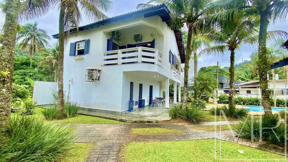 Foto 2 de Casa com 8 quartos à venda, 800m2 em Ubatuba - SP