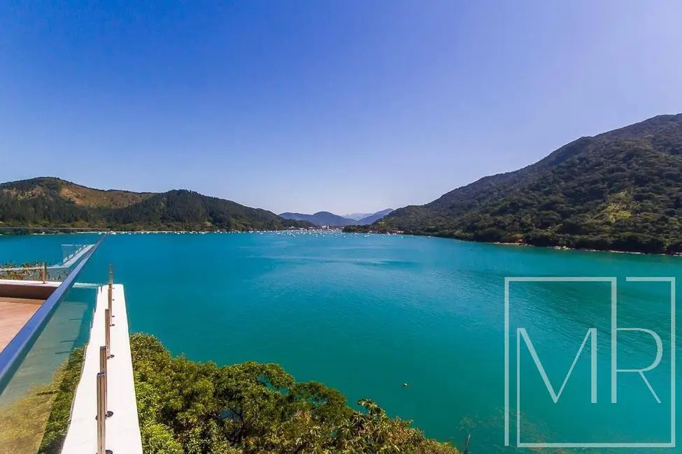 Casa com 10 quartos para alugar, 2205m2 em Ubatuba - SP - imagem 3 Foto 3 de Casa com 10 quartos para alugar, 2205m2 em Ubatuba - SP