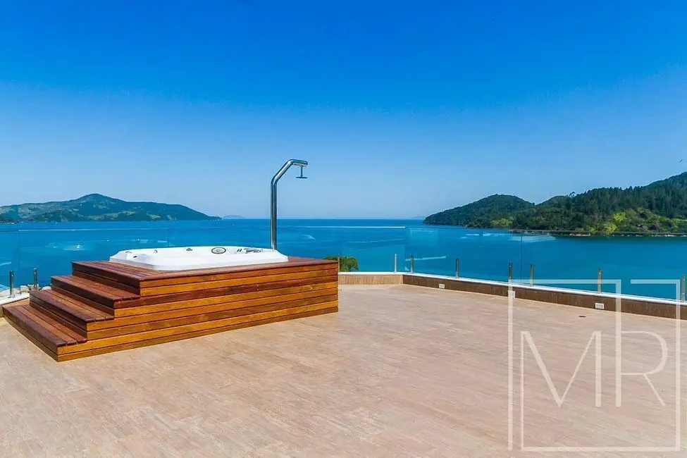 Casa com 10 quartos para alugar, 2205m2 em Ubatuba - SP - imagem 5 Foto 5 de Casa com 10 quartos para alugar, 2205m2 em Ubatuba - SP