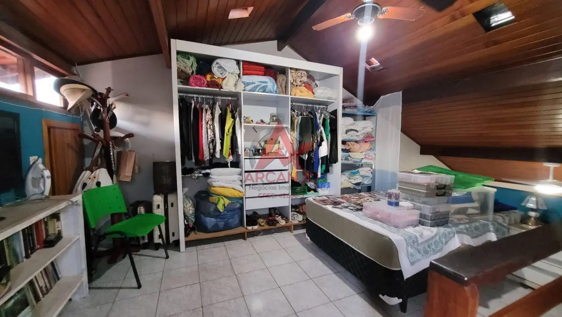 Foto 8 de Casa com 6 quartos à venda, 440m2 em Ubatuba - SP