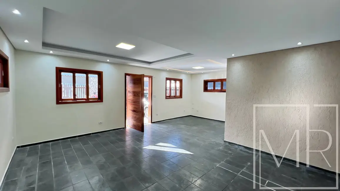 Casa com 4 quartos à venda, 300m2 em Ubatuba - SP - imagem 4 Foto 4 de Casa com 4 quartos à venda, 300m2 em Ubatuba - SP