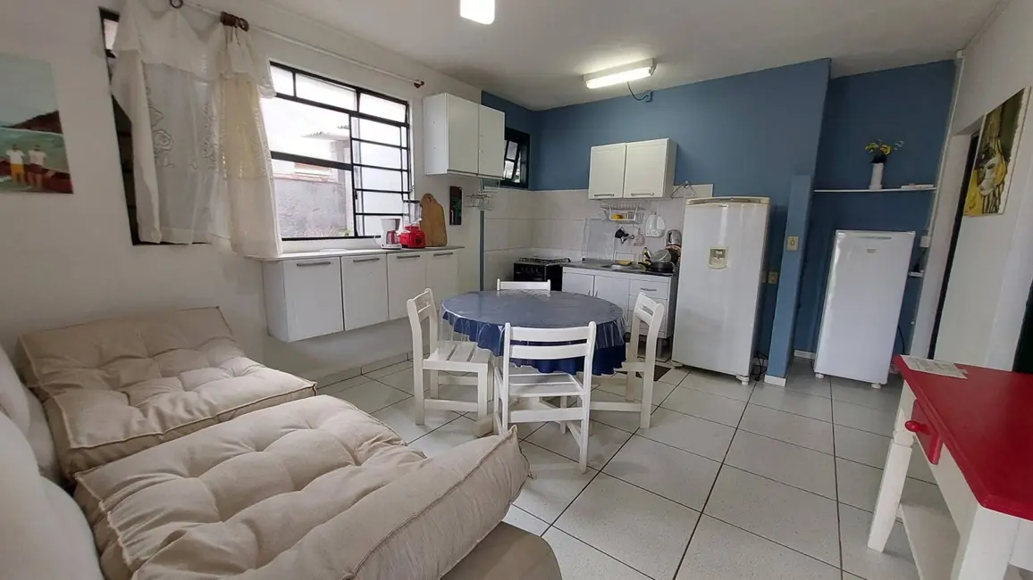Foto 9 de Casa com 4 quartos à venda, 215m2 em Ubatuba - SP
