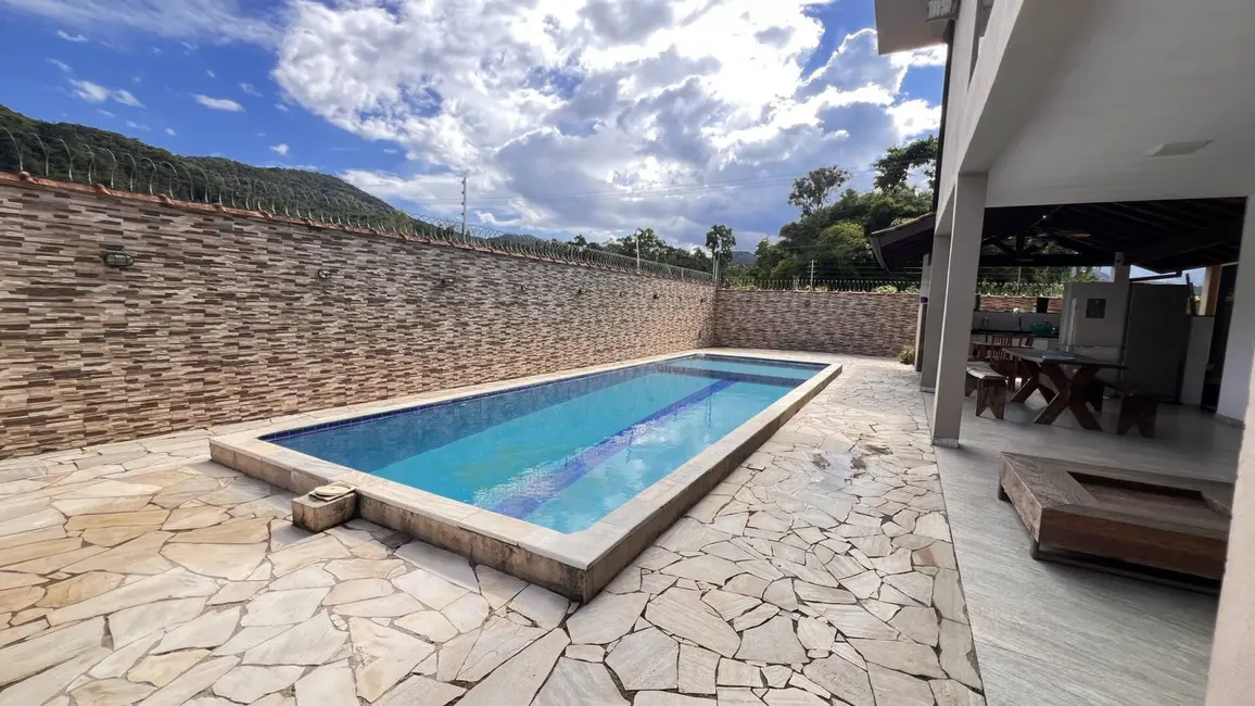 Foto 7 de Casa com 4 quartos à venda, 600m2 em Ubatuba - SP
