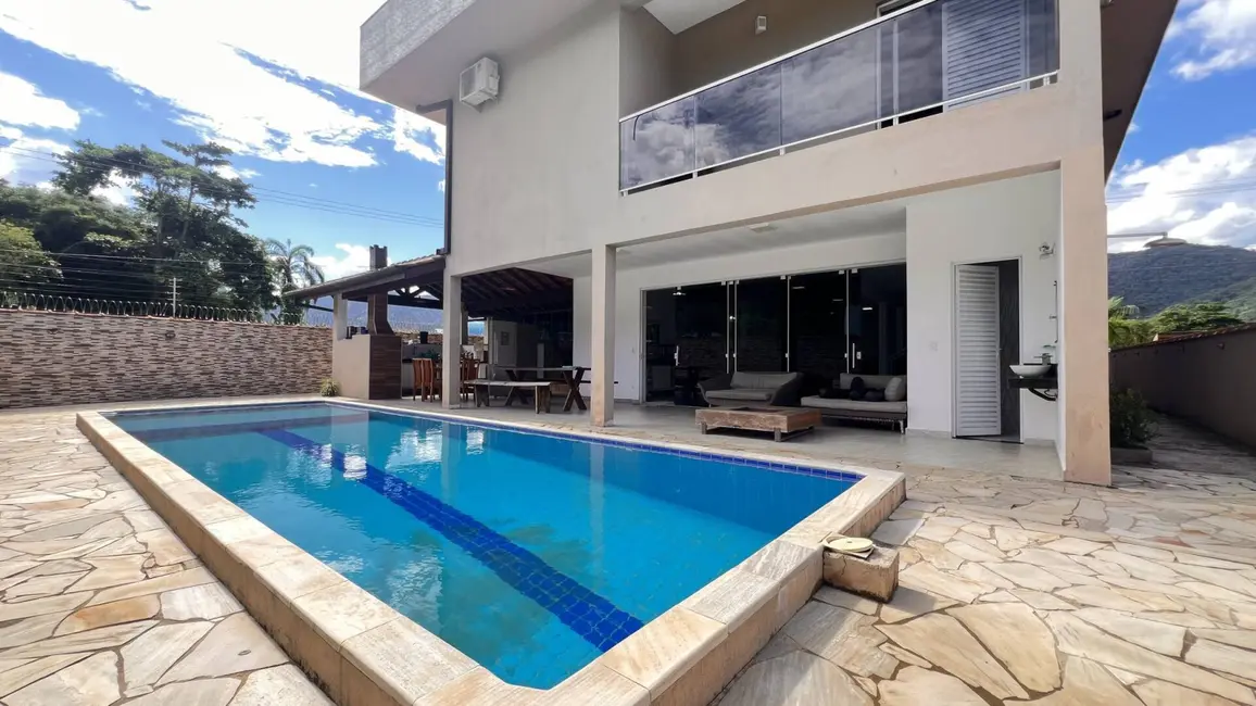 Foto 5 de Casa com 4 quartos à venda, 600m2 em Ubatuba - SP