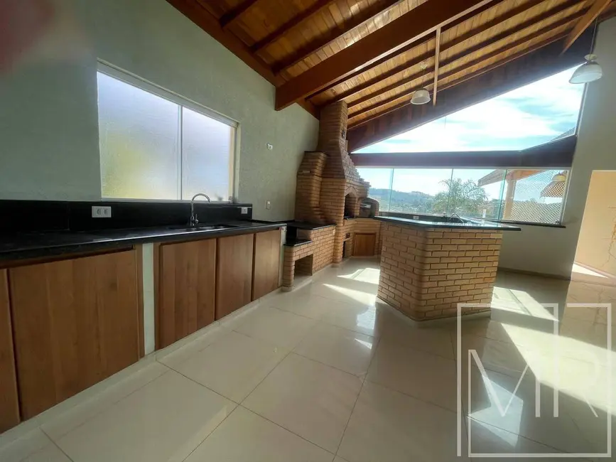 Casa com 4 quartos à venda, 600m2 em Atibaia - SP - imagem 2 Foto 2 de Casa com 4 quartos à venda, 600m2 em Atibaia - SP