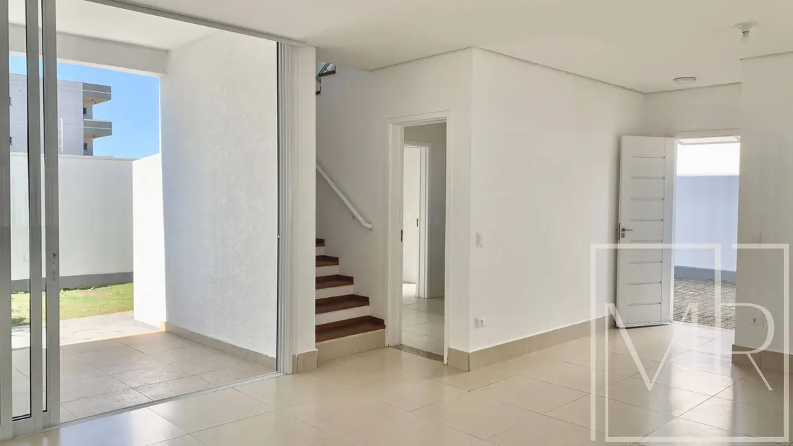 Casa com 3 quartos à venda, 276m2 em Loteamento Jardim Morumbi, Atibaia - SP - imagem 2 Foto 2 de Casa com 3 quartos à venda, 276m2 em Loteamento Jardim Morumbi, Atibaia - SP