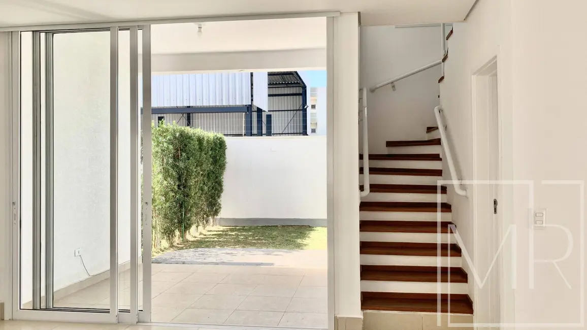 Casa com 3 quartos à venda, 276m2 em Loteamento Jardim Morumbi, Atibaia - SP - imagem 4 Foto 4 de Casa com 3 quartos à venda, 276m2 em Loteamento Jardim Morumbi, Atibaia - SP