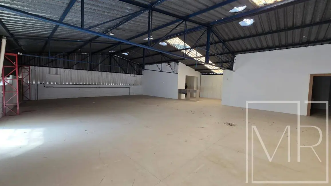 Armazém / Galpão à venda e para alugar, 750m2 em Centro, Atibaia - SP - imagem 8 Foto 8 de Armazém / Galpão à venda e para alugar, 750m2 em Centro, Atibaia - SP