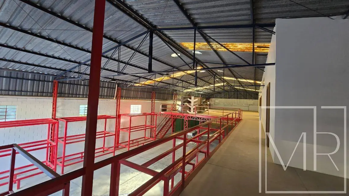 Armazém / Galpão à venda e para alugar, 750m2 em Centro, Atibaia - SP - imagem 3 Foto 3 de Armazém / Galpão à venda e para alugar, 750m2 em Centro, Atibaia - SP