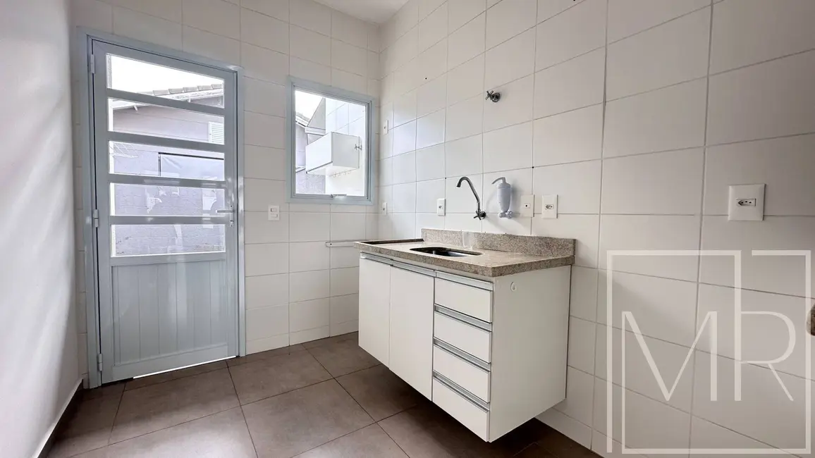 Foto 3 de Casa de Condomínio com 2 quartos à venda, 100m2 em Loteamento Jardim Morumbi, Atibaia - SP