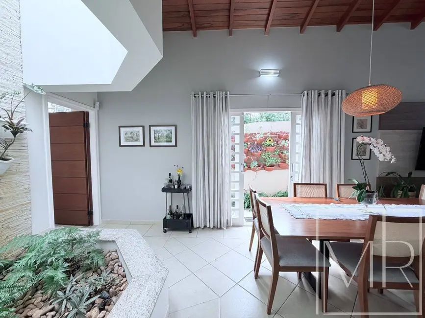 Foto 6 de Casa com 3 quartos à venda, 400m2 em Jardim dos Pinheiros, Atibaia - SP