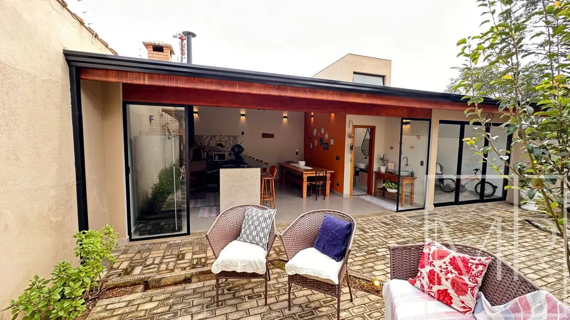 Foto 2 de Casa com 3 quartos à venda, 400m2 em Jardim dos Pinheiros, Atibaia - SP