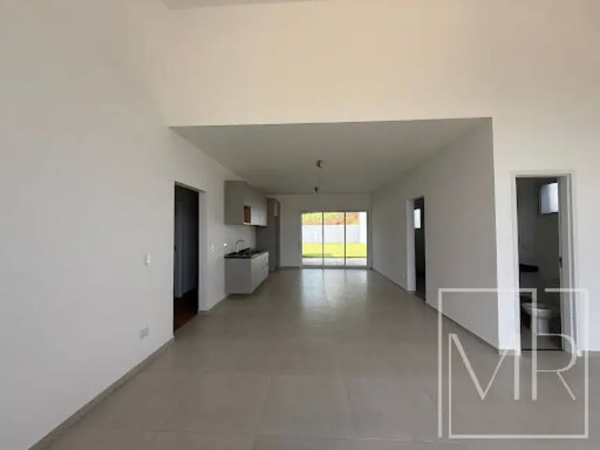Foto 3 de Casa de Condomínio com 3 quartos à venda, 490m2 em Jardim dos Pinheiros, Atibaia - SP