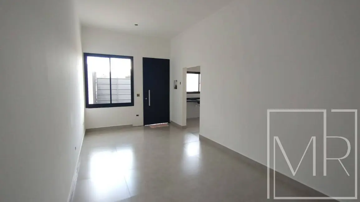 Casa com 3 quartos à venda, 176m2 em Nova Cerejeira, Atibaia - SP - imagem 3 Foto 3 de Casa com 3 quartos à venda, 176m2 em Nova Cerejeira, Atibaia - SP