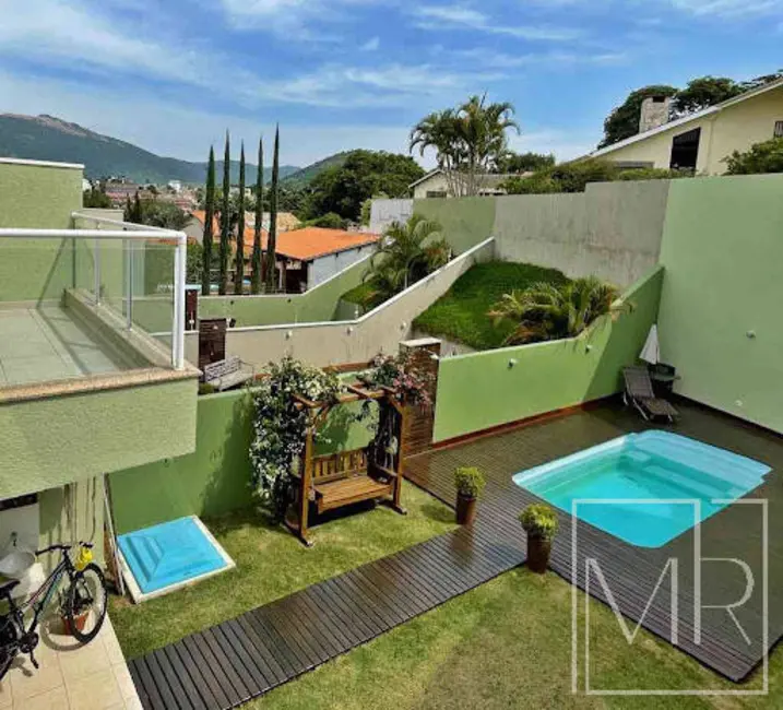 Foto 2 de Casa com 3 quartos à venda, 370m2 em Jardim Paulista, Atibaia - SP