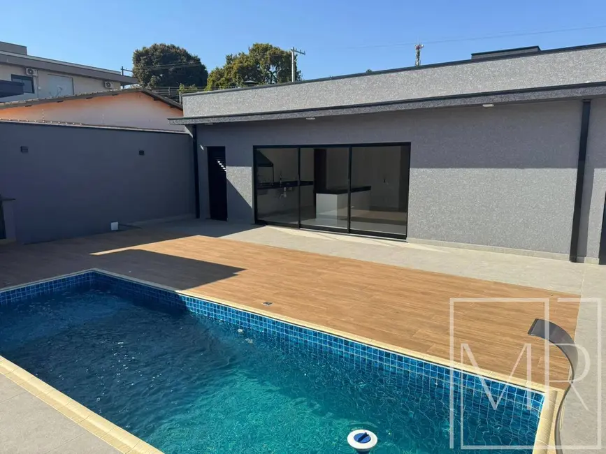 Casa com 4 quartos à venda, 400m2 em Jardim dos Pinheiros, Atibaia - SP - imagem 1 Foto 1 de Casa com 4 quartos à venda, 400m2 em Jardim dos Pinheiros, Atibaia - SP