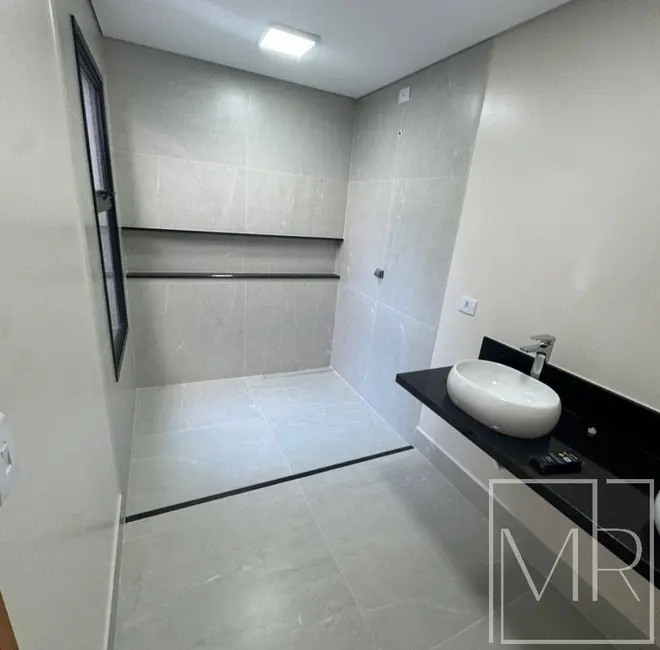 Casa com 4 quartos à venda, 400m2 em Jardim dos Pinheiros, Atibaia - SP - imagem 2 Foto 2 de Casa com 4 quartos à venda, 400m2 em Jardim dos Pinheiros, Atibaia - SP