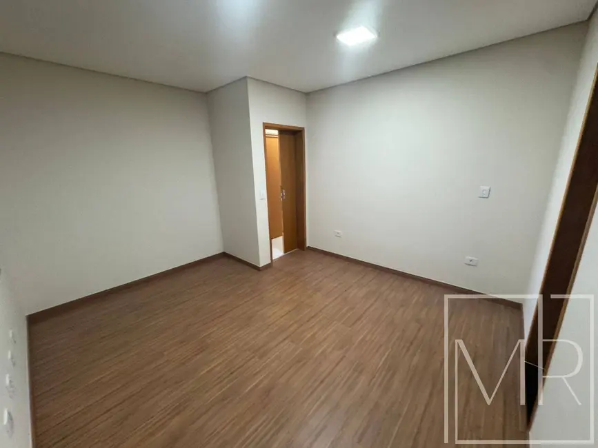 Casa com 4 quartos à venda, 400m2 em Jardim dos Pinheiros, Atibaia - SP - imagem 7 Foto 7 de Casa com 4 quartos à venda, 400m2 em Jardim dos Pinheiros, Atibaia - SP