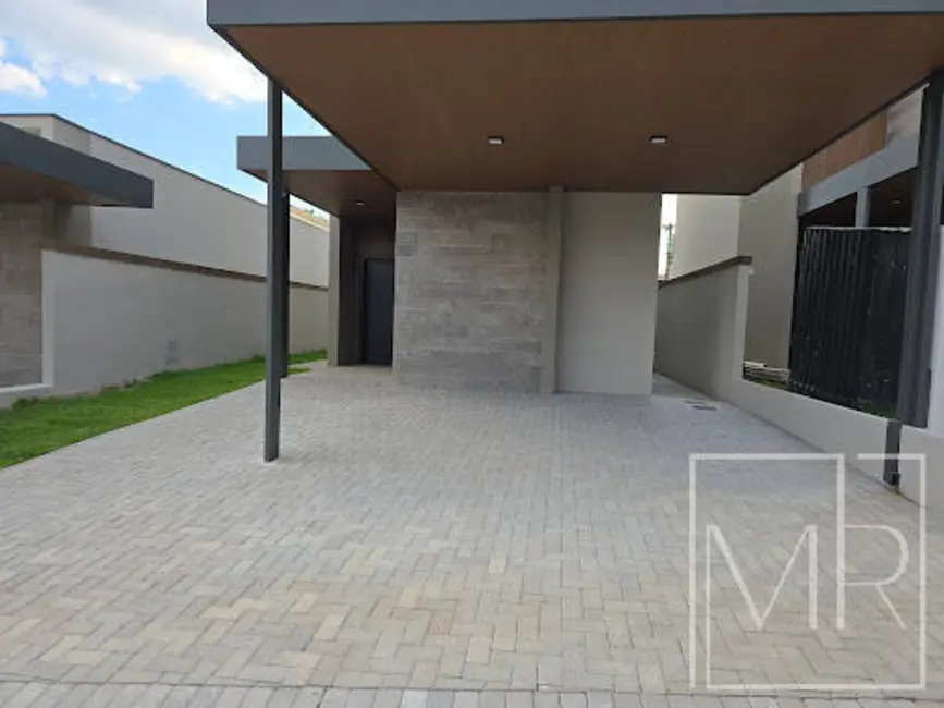 Casa com 3 quartos à venda, 280m2 em Vila Santista, Atibaia - SP - imagem 1 Foto 1 de Casa com 3 quartos à venda, 280m2 em Vila Santista, Atibaia - SP
