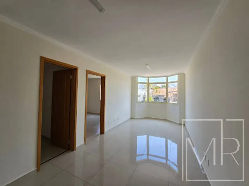 Foto 2 de Apartamento com 1 quarto à venda, 50m2 em Atibaia Jardim, Atibaia - SP