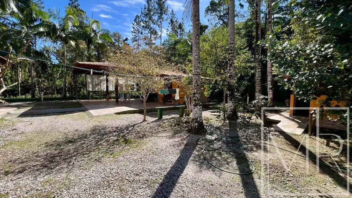 Foto 6 de Casa com 3 quartos à venda, 1677m2 em Ubatuba - SP