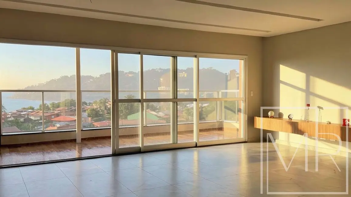 Apartamento com 3 quartos à venda e para alugar, 150m2 em Ubatuba - SP - imagem 5 Foto 5 de Apartamento com 3 quartos à venda e para alugar, 150m2 em Ubatuba - SP