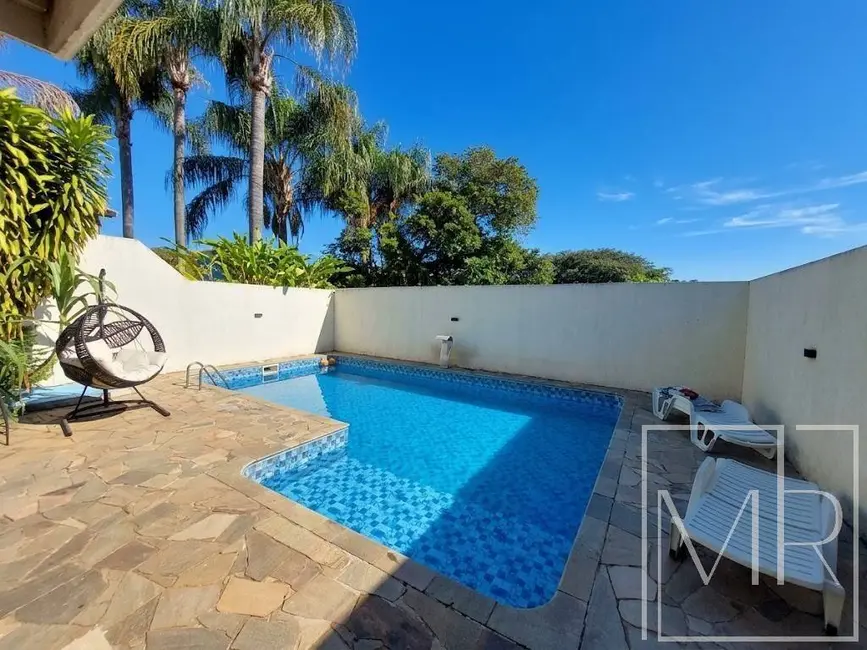 Foto 3 de Casa com 3 quartos à venda, 300m2 em Vila Santista, Atibaia - SP