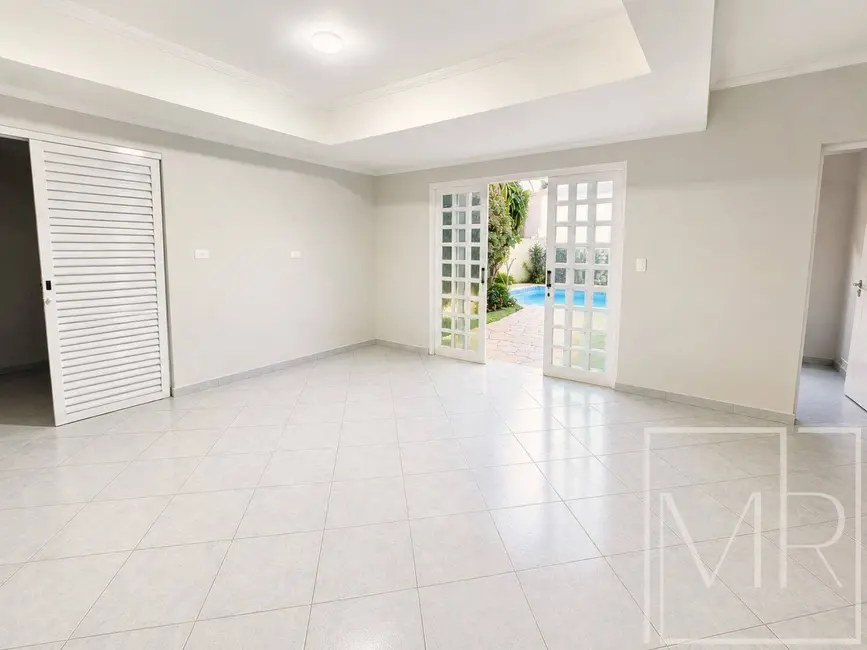 Foto 9 de Casa com 3 quartos à venda, 300m2 em Vila Santista, Atibaia - SP