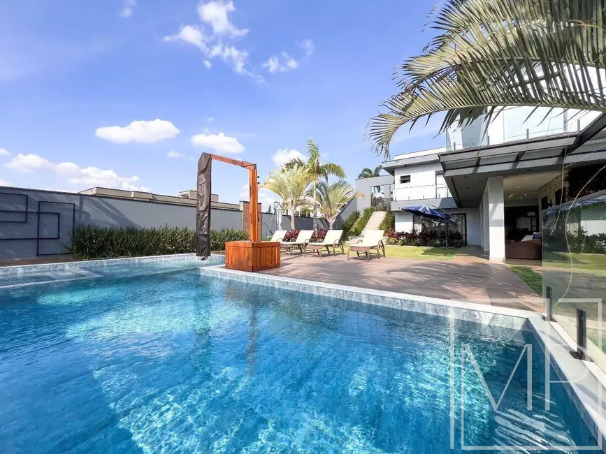 Casa de Condomínio com 3 quartos à venda, 680m2 em Condomínio Residencial Shamballa III, Atibaia - SP - imagem 3 Foto 3 de Casa de Condomínio com 3 quartos à venda, 680m2 em Condomínio Residencial Shamballa III, Atibaia - SP