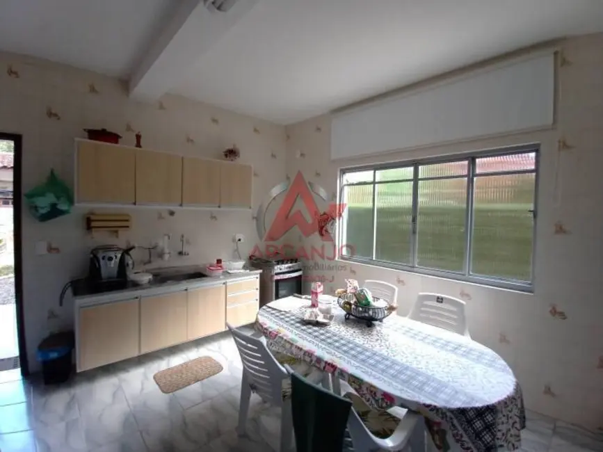 Casa com 4 quartos à venda, 220m2 em Ubatuba - SP - imagem 6 Foto 6 de Casa com 4 quartos à venda, 220m2 em Ubatuba - SP