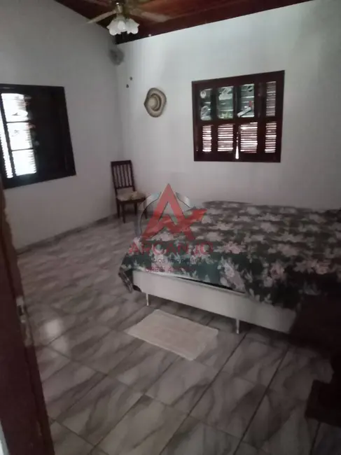 Casa com 4 quartos à venda, 220m2 em Ubatuba - SP - imagem 9 Foto 9 de Casa com 4 quartos à venda, 220m2 em Ubatuba - SP