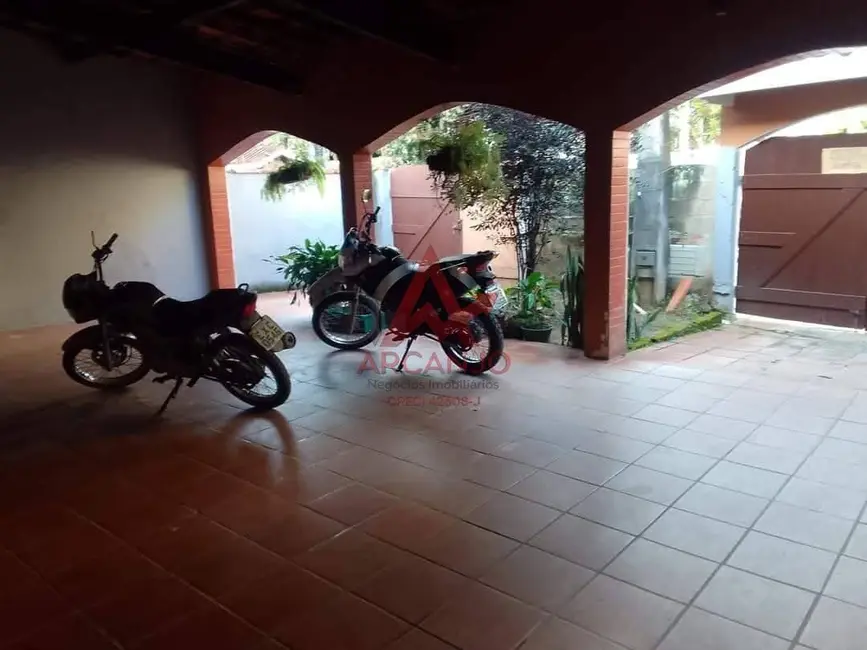Foto 1 de Casa com 2 quartos à venda em Centro, Ubatuba - SP