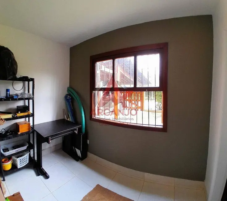 Casa com 5 quartos à venda, 215m2 em Ubatuba - SP - imagem 6 Foto 6 de Casa com 5 quartos à venda, 215m2 em Ubatuba - SP