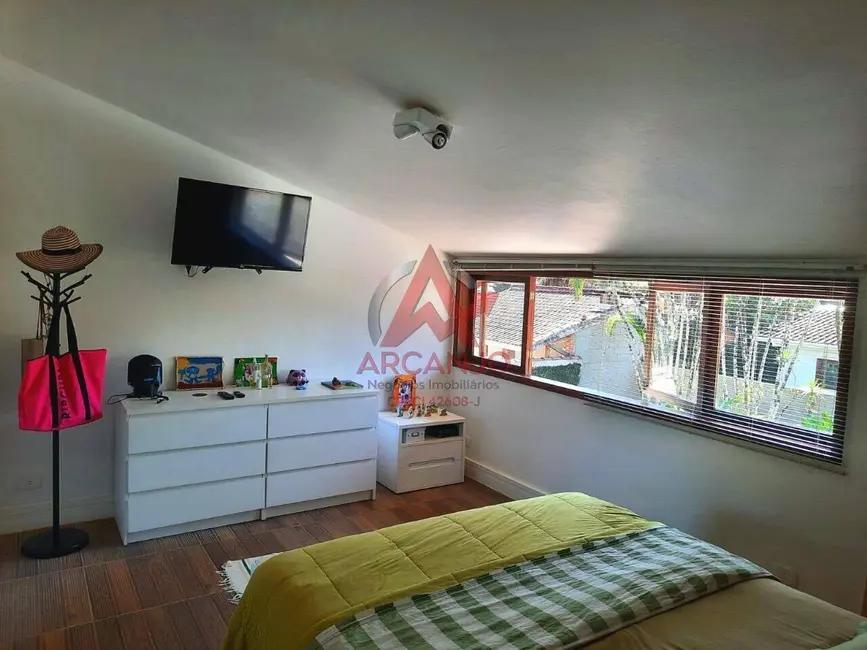 Casa com 5 quartos à venda, 215m2 em Ubatuba - SP - imagem 9 Foto 9 de Casa com 5 quartos à venda, 215m2 em Ubatuba - SP