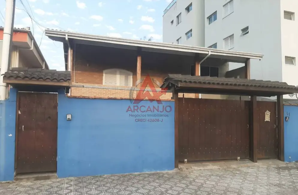 Foto 1 de Casa com 8 quartos à venda, 450m2 em Ubatuba - SP