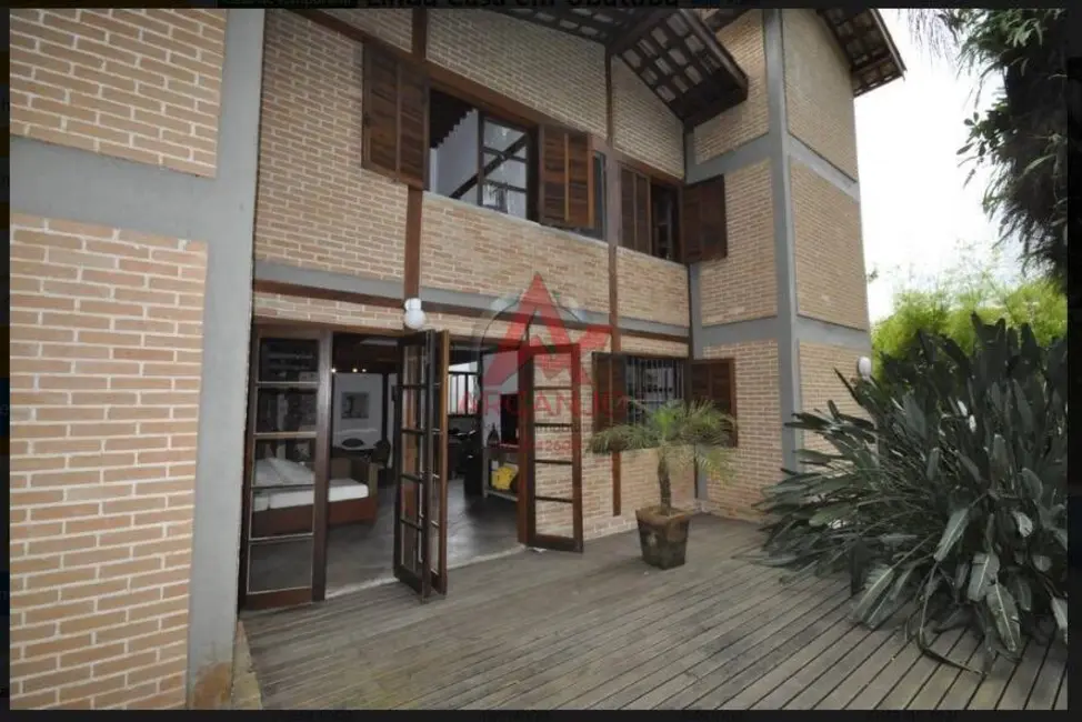 Casa com 3 quartos à venda, 360m2 em Ubatuba - SP - imagem 1 Foto 1 de Casa com 3 quartos à venda, 360m2 em Ubatuba - SP