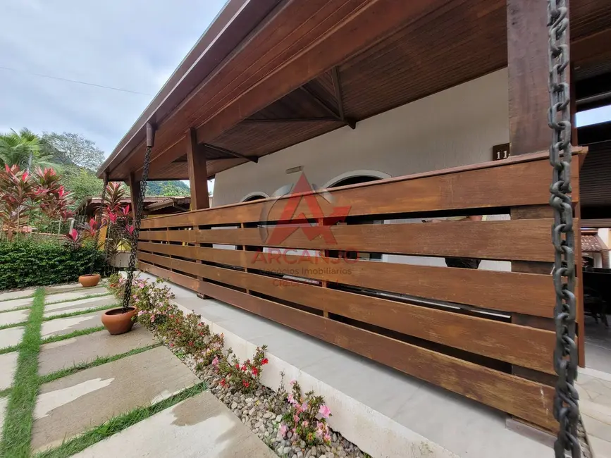 Foto 2 de Casa com 4 quartos à venda, 408m2 em Ubatuba - SP