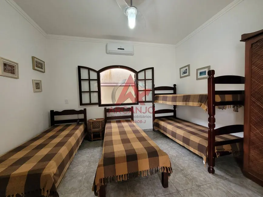 Foto 9 de Casa com 4 quartos à venda, 408m2 em Ubatuba - SP