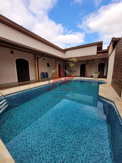 Foto 1 de Casa com 4 quartos à venda, 408m2 em Ubatuba - SP
