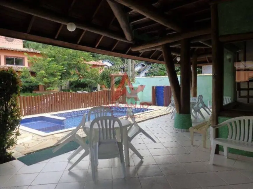 Foto 4 de Casa com 6 quartos à venda, 326m2 em Ubatuba - SP