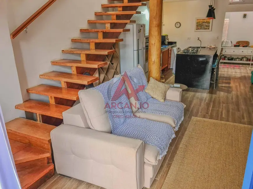Casa com 2 quartos à venda, 89m2 em Ubatuba - SP - imagem 8 Foto 8 de Casa com 2 quartos à venda, 89m2 em Ubatuba - SP