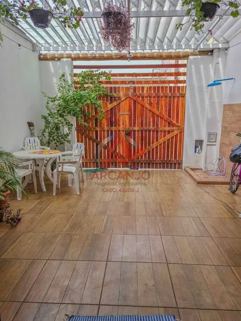 Casa com 2 quartos à venda, 89m2 em Ubatuba - SP - imagem 2 Foto 2 de Casa com 2 quartos à venda, 89m2 em Ubatuba - SP