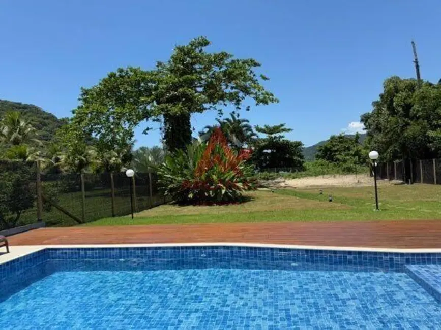 Casa com 6 quartos à venda, 773m2 em Ubatuba - SP - imagem 9 Foto 9 de Casa com 6 quartos à venda, 773m2 em Ubatuba - SP