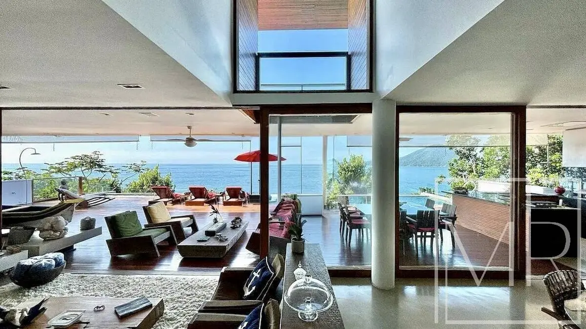 Casa com 5 quartos à venda, 470m2 em Ubatuba - SP - imagem 7 Foto 7 de Casa com 5 quartos à venda, 470m2 em Ubatuba - SP
