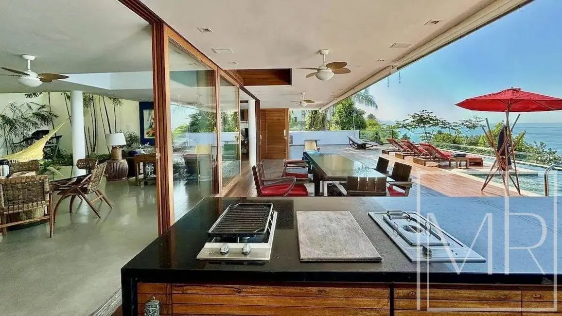Casa com 5 quartos à venda, 470m2 em Ubatuba - SP - imagem 9 Foto 9 de Casa com 5 quartos à venda, 470m2 em Ubatuba - SP