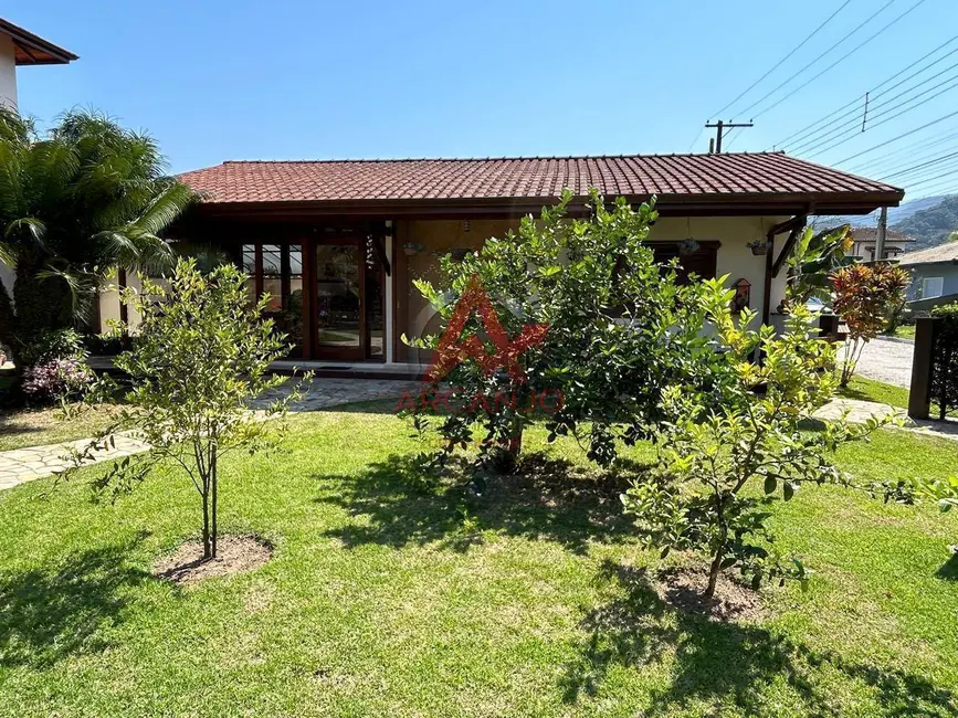 Casa com 3 quartos à venda, 249m2 em Ubatuba - SP - imagem 9 Foto 9 de Casa com 3 quartos à venda, 249m2 em Ubatuba - SP
