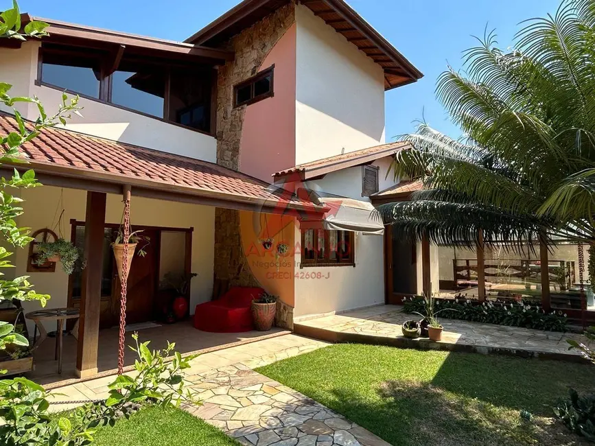 Casa com 3 quartos à venda, 249m2 em Ubatuba - SP - imagem 2 Foto 2 de Casa com 3 quartos à venda, 249m2 em Ubatuba - SP