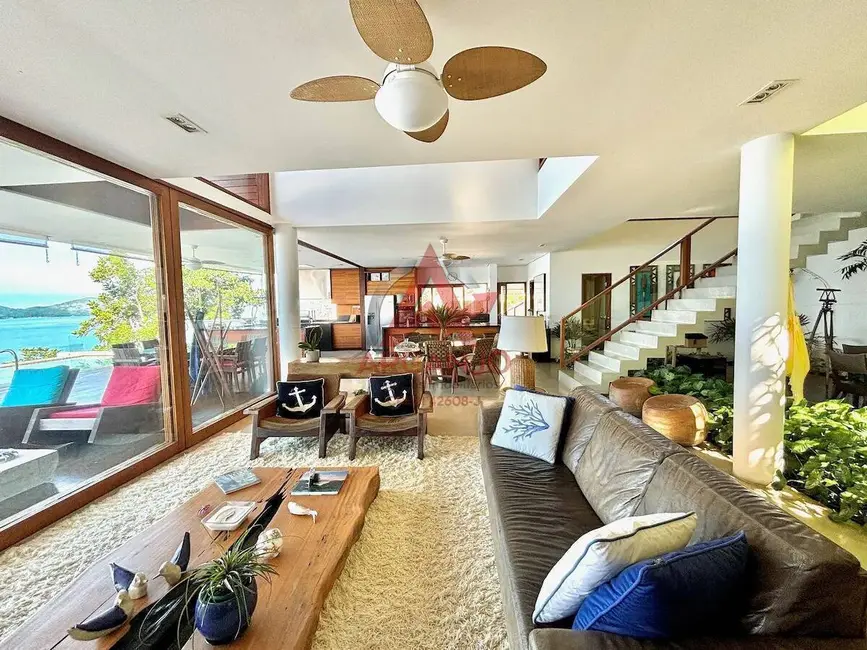 Casa com 5 quartos para alugar, 470m2 em Ubatuba - SP - imagem 7 Foto 7 de Casa com 5 quartos para alugar, 470m2 em Ubatuba - SP